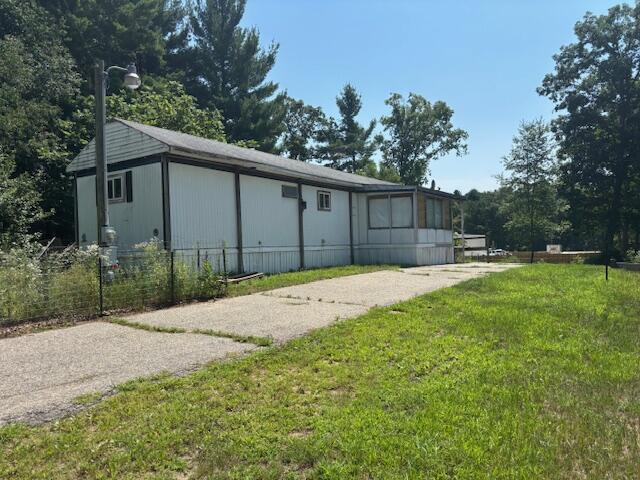 3524 Sandra Dr, Newaygo, MI 49337 - photo 4