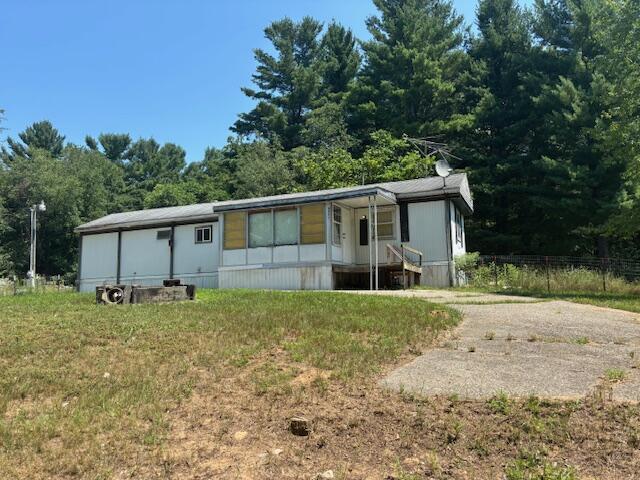 3524 Sandra Dr, Newaygo, MI 49337 - photo 2