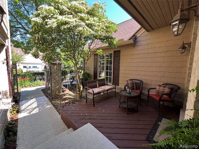 536 Cambridge Way, Bloomfield Hills, MI 48304 - photo 3