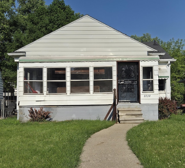 8236 Trinity St, Detroit, MI 48228 - photo 1