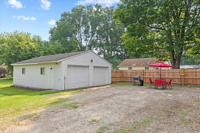 607 W Henry St, Charlotte, MI 48813 - photo 30