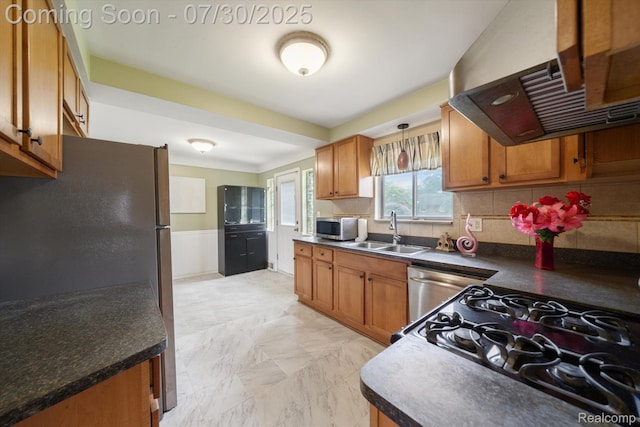 8586 Helen, Center Line, MI 48015 - photo 4