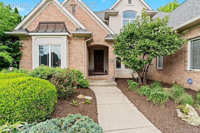 16048 Pine Bluff Ct, Fenton, MI 48430 - photo 2