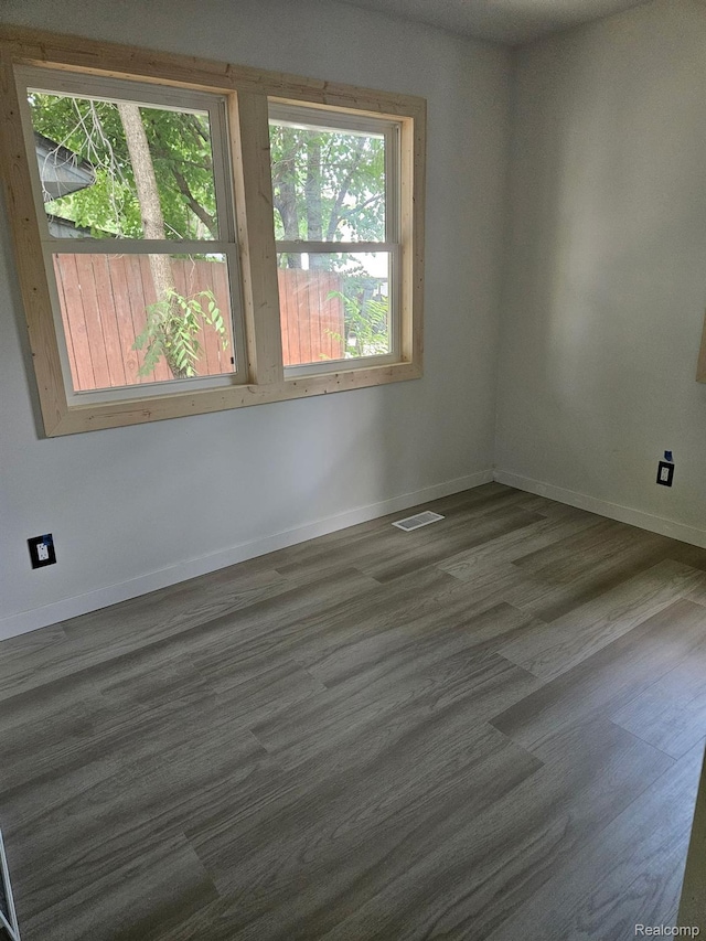1904 Carvel Ct, Lansing, MI 48910 - photo 14