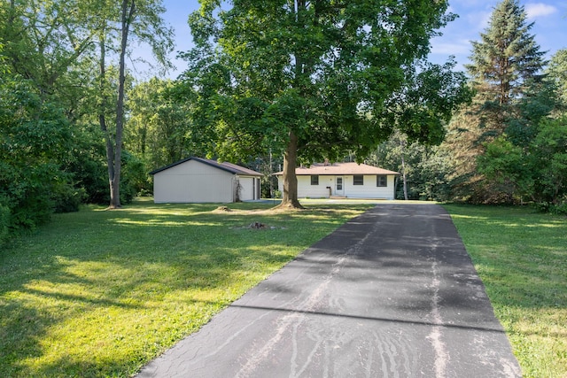 728 Buth Dr NE, Comstock Park, MI 49321 - photo 1