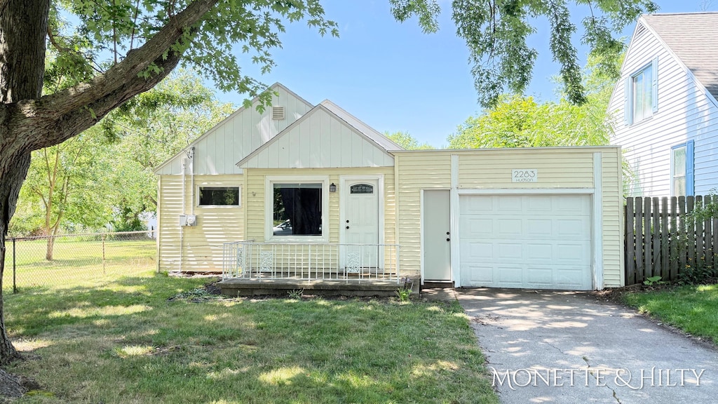 2283 Hudson St, Muskegon, MI 49441 - photo 1