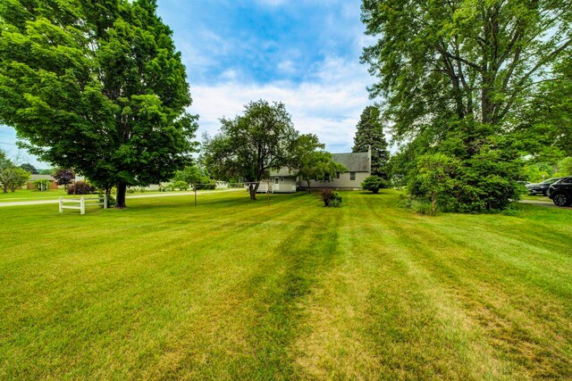 624 Fenton St, Kingsley, MI 49649 - photo 2