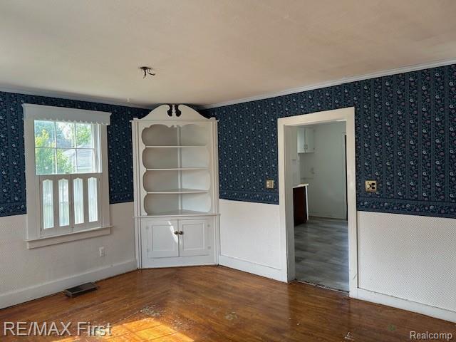 147 N Broadway St, Lake Orion, MI 48362 - photo 9
