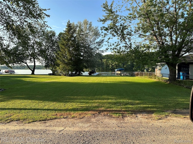 14049 Edgewater Dr, Gregory, MI 48137 - photo 2