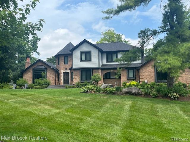 284 Woodwind Dr, Bloomfield Hills, MI 48304 - photo 1