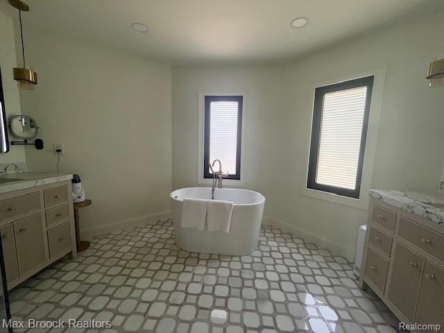 284 Woodwind Dr, Bloomfield Hills, MI 48304 - photo 19