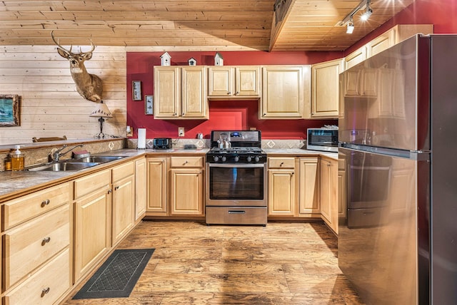 9841 Wheeler Rd, Roscommon, MI 48653 - photo 18