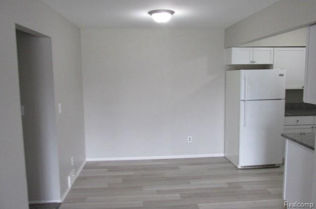 25555 Lahser Rd Unit A-15, Southfield, MI 48033 - photo 2