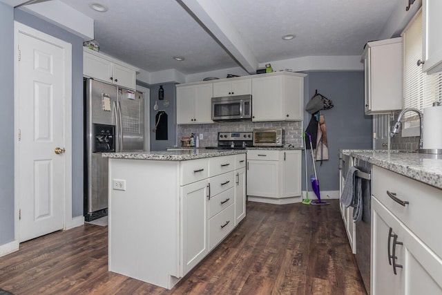 642 N Kalamazoo St, Paw Paw, MI 49079 - photo 6