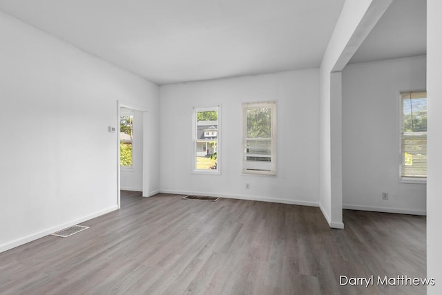374 W Southern Ave, Muskegon, MI 49441 - photo 6