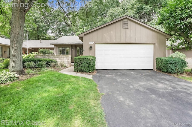 1086 Oak Pointe Dr Unit 41, Waterford, MI 48327 - photo 2