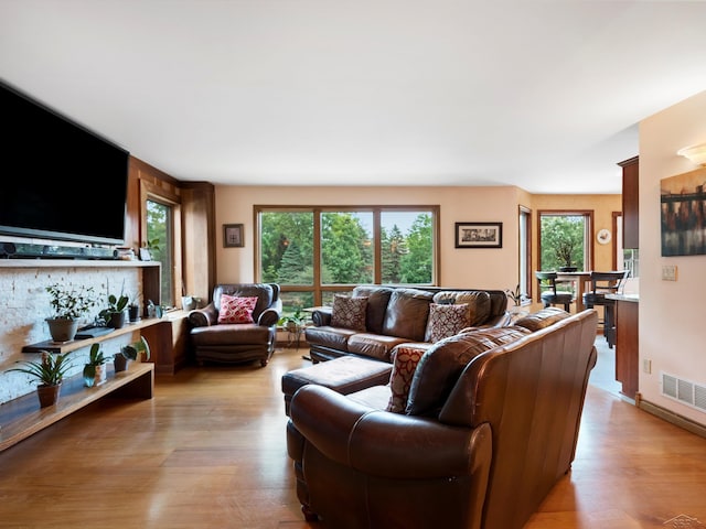 3172 Pine Tree Ct, Waterford, MI 48329 - photo 8