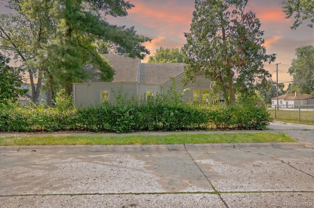 11212 Cadillac Ave, Warren, MI 48089 - photo 4