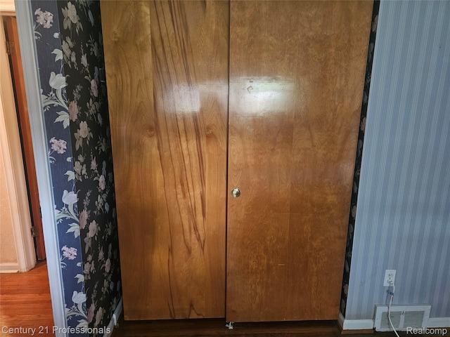 34909 W Chicago St, Livonia, MI 48150 - photo 20