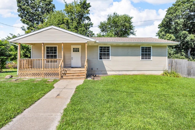 812 S Martin Luther King Jr Dr, Jackson, MI 49203 - photo 1