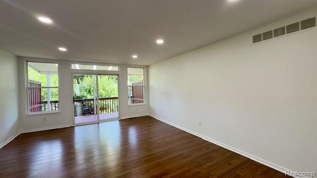 38302 Warner Farms Dr Unit 24, Westland, MI 48185 - photo 4