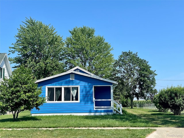 23 S Frank St, Pigeon, MI 48755 - photo 1