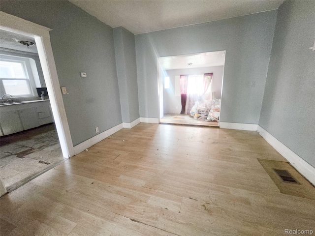 3869 Burns St, Detroit, MI 48214 - photo 4