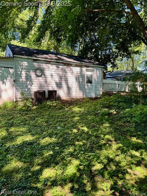 25101 W Chicago Rd, Redford, MI 48239 - photo 7
