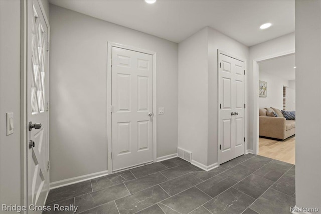 655 S Spinningwheel Ln, Bloomfield Hills, MI 48304 - photo 22