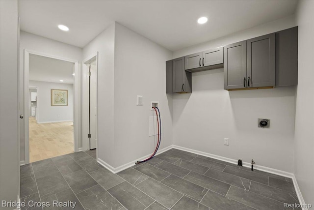 655 S Spinningwheel Ln, Bloomfield Hills, MI 48304 - photo 21