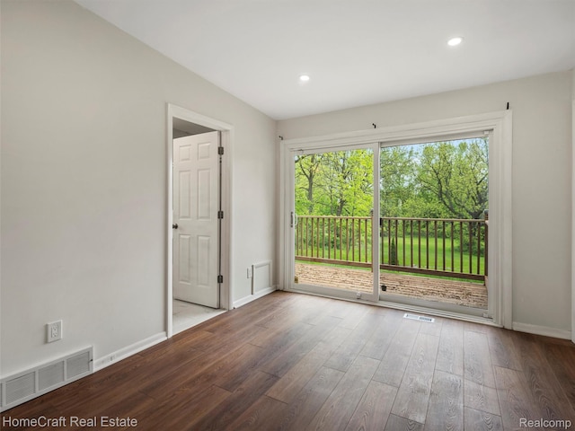 3930 Harris Ln, West Bloomfield, MI 48323 - photo 45