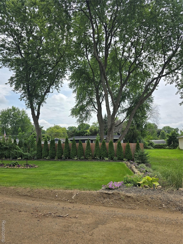 9301 Big Lake Rd, Clarkston, MI 48346 - photo 10