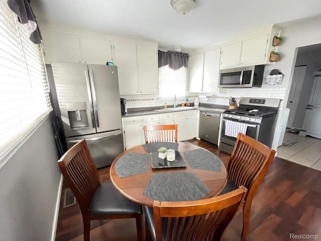 18305 Hinton St, Riverview, MI 48193 - photo 2