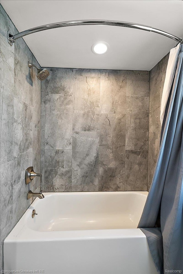 3060 Chickering Ln, Bloomfield Hills, MI 48302 - photo 52