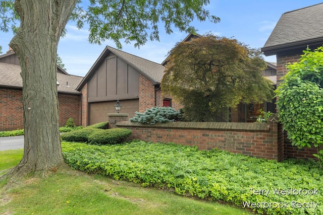 6051 N Gatehouse Dr SE, Grand Rapids, MI 49546 - photo 2