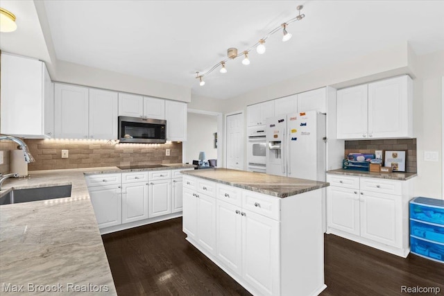 6817 Woodcrest Dr, Troy, MI 48098 - photo 8