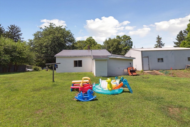 4438 Division St, Mcbride, MI 48852 - photo 39