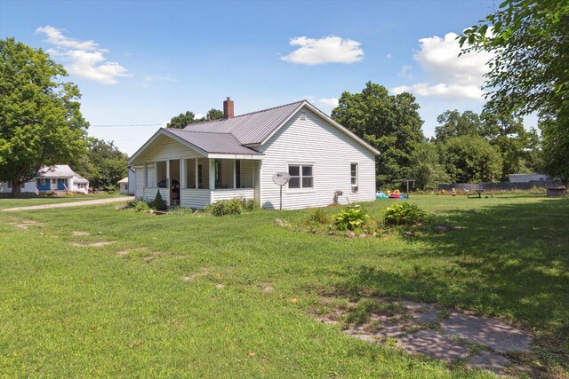 4438 Division St, Mcbride, MI 48852 - photo 4