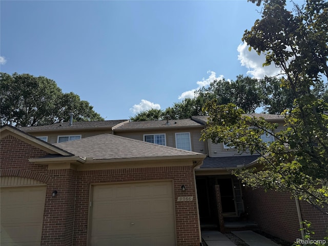 9066 Newport Way Unit 11, Livonia, MI 48150 - photo 2