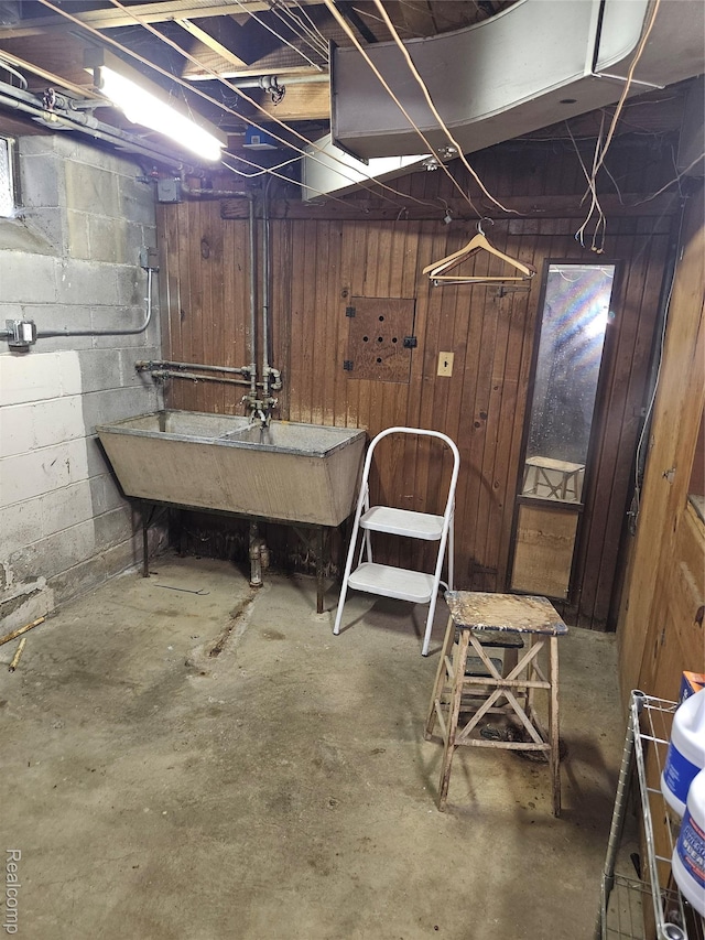 10160 W Outer Dr, Detroit, MI 48223 - photo 42