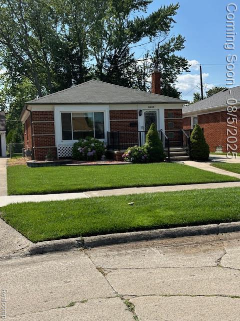 8488 Becker Ave, Allen Park, MI 48101 - photo 1