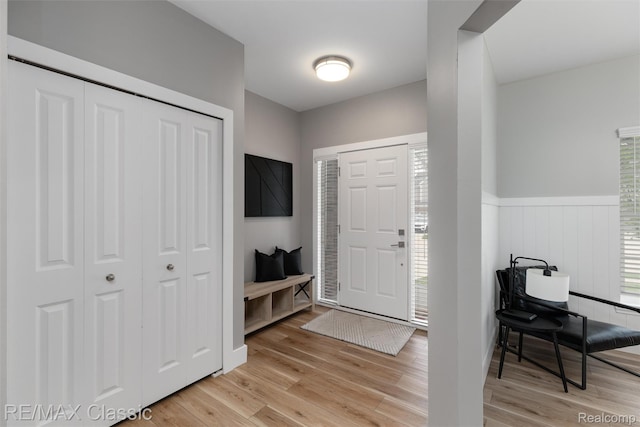 801 Kestrel Ct, South Lyon, MI 48178 - photo 5
