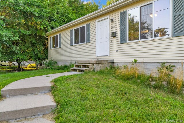 208 6th St, Fenton, MI 48430 - photo 3