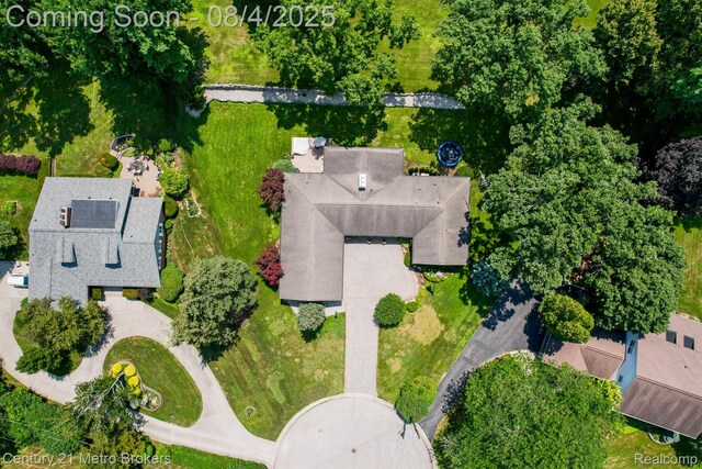 9270 Hidden Valley Ct, Grand Blanc, MI 48439 - photo 7