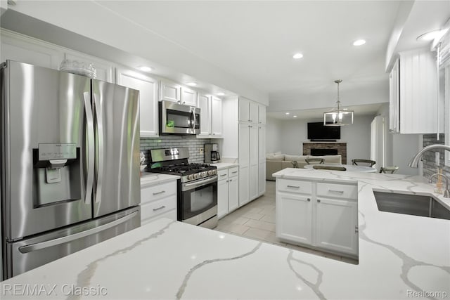7027 Beverly Crest Dr, West Bloomfield, MI 48322 - photo 6