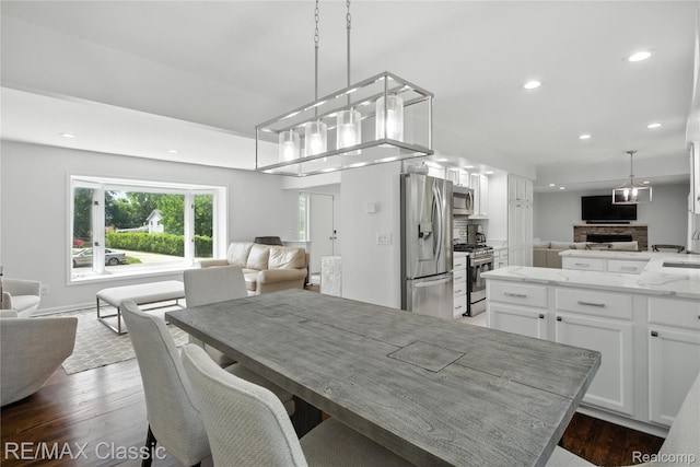 7027 Beverly Crest Dr, West Bloomfield, MI 48322 - photo 5
