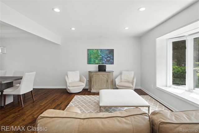 7027 Beverly Crest Dr, West Bloomfield, MI 48322 - photo 3