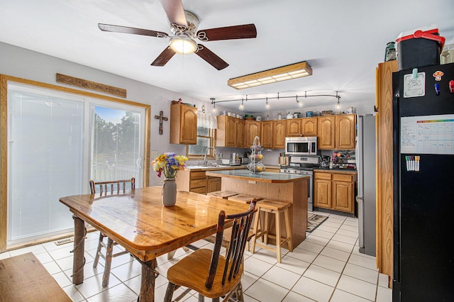 6469 W Almy Rd, Six Lakes, MI 48886 - photo 9