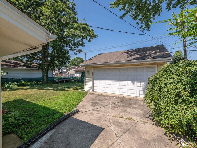 936 Jefferson Ct, Monroe, MI 48161 - photo 19