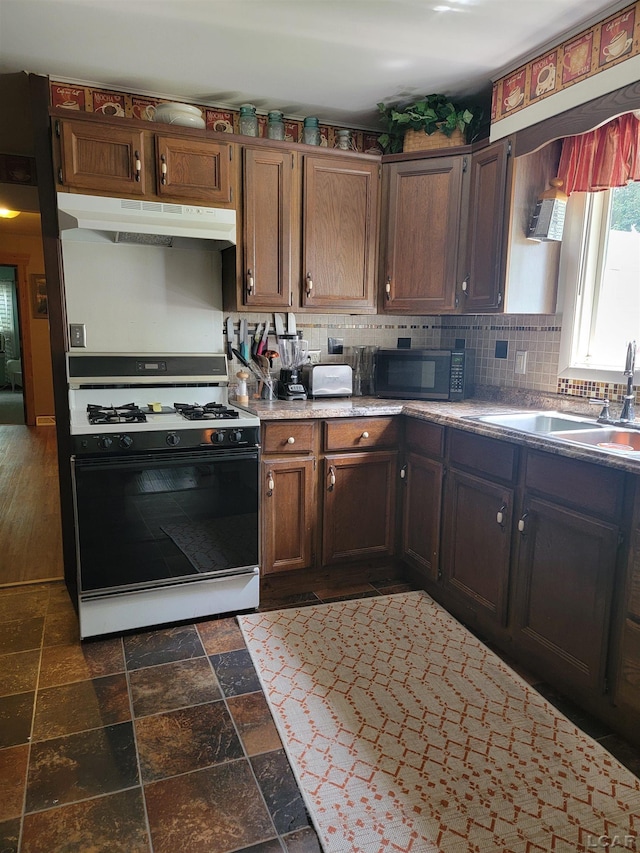 3302 Parr Hwy, Adrian, MI 49221 - photo 7